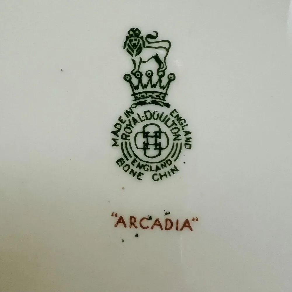 ROYAL DOULTON Arcadia Scalloped Edge Bone China Salad Plates, Set of 4